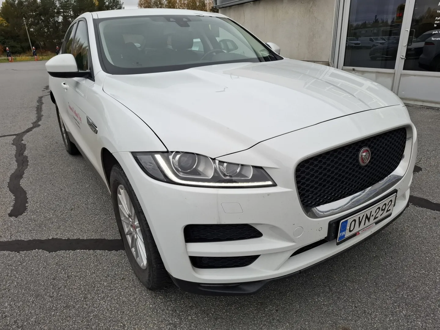 JAGUAR F-PACE OVN-292 carousel image