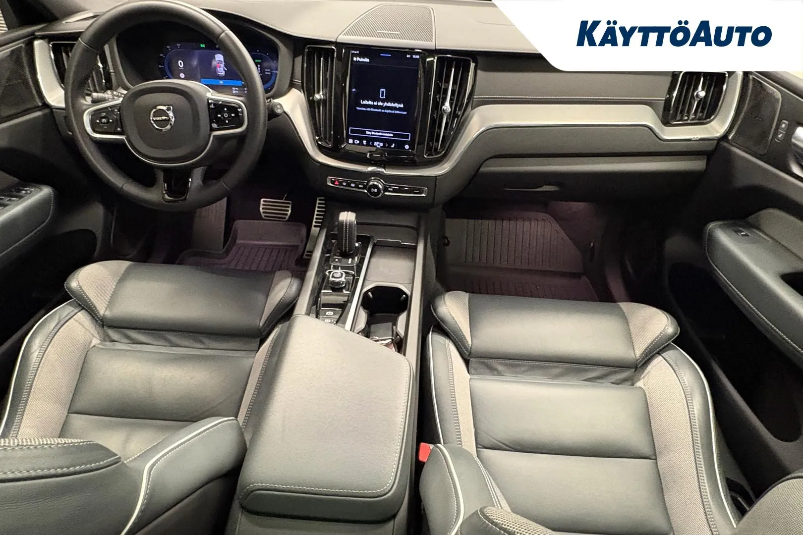 VOLVO XC60 YKZ-394 carousel image