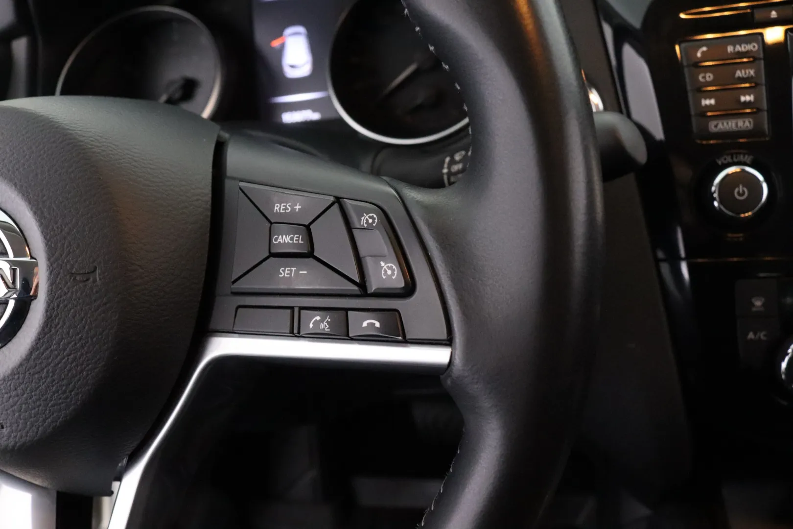 NISSAN Qashqai BVA-890 carousel image