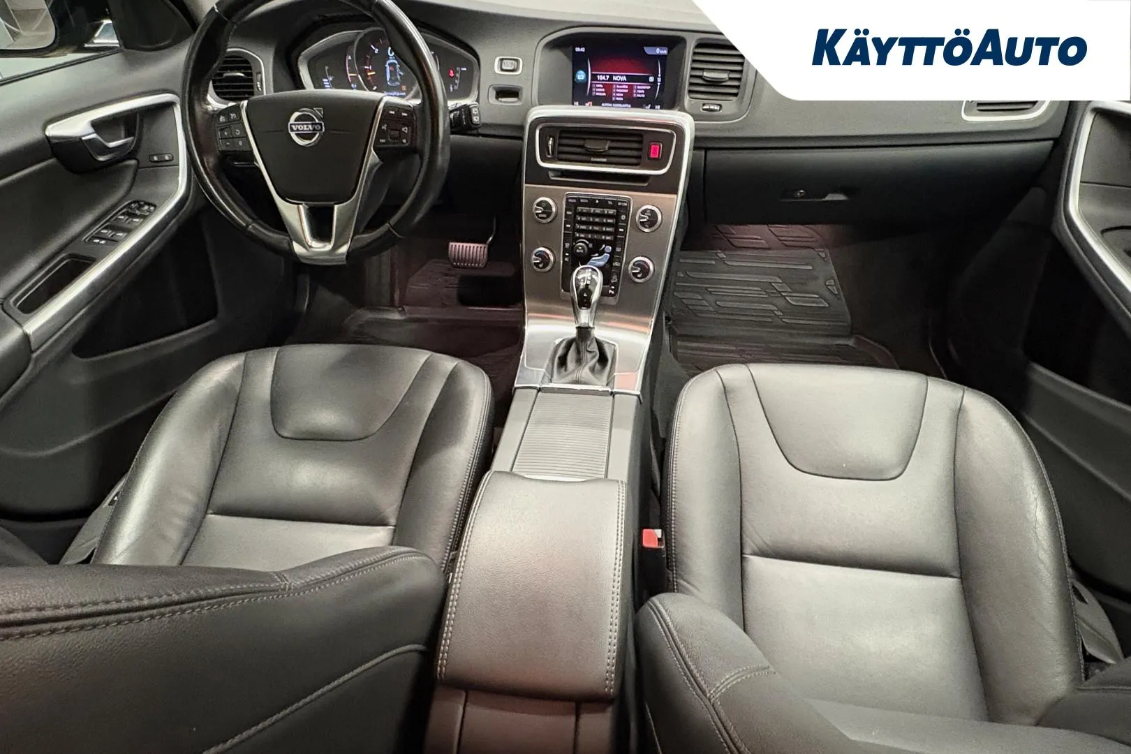 VOLVO V60 Cross Country SOH-964 carousel image