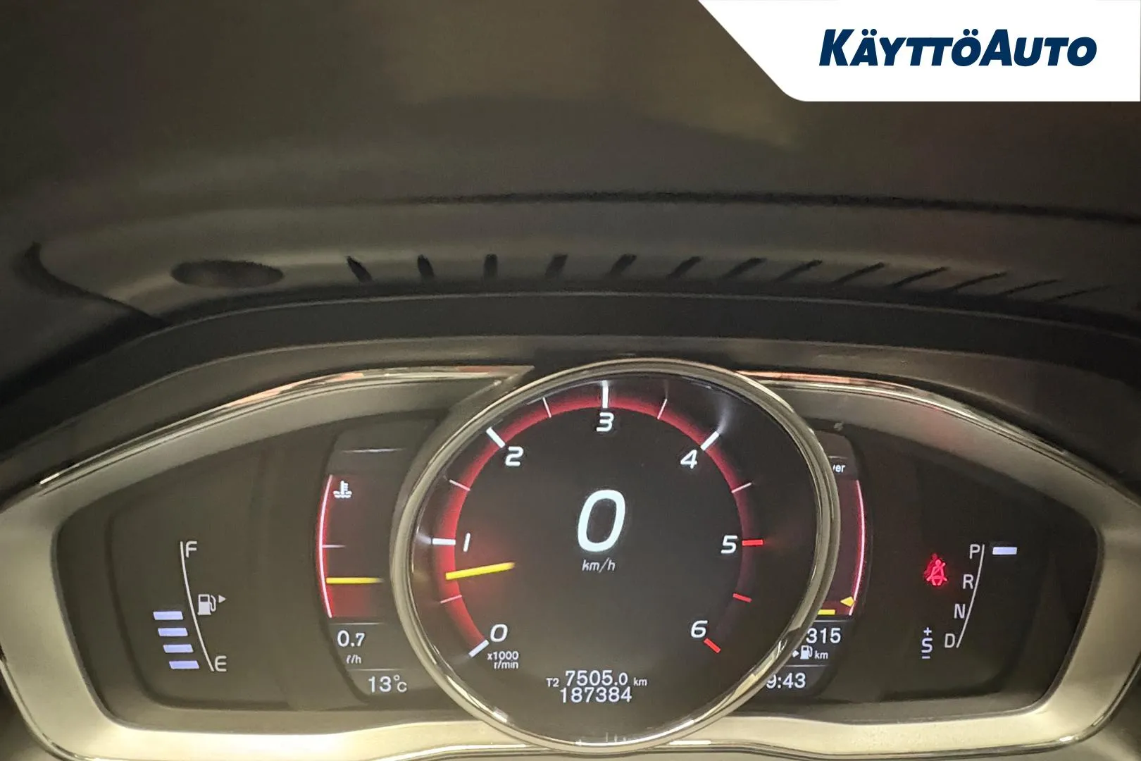 VOLVO V60 Cross Country SOH-964 carousel image
