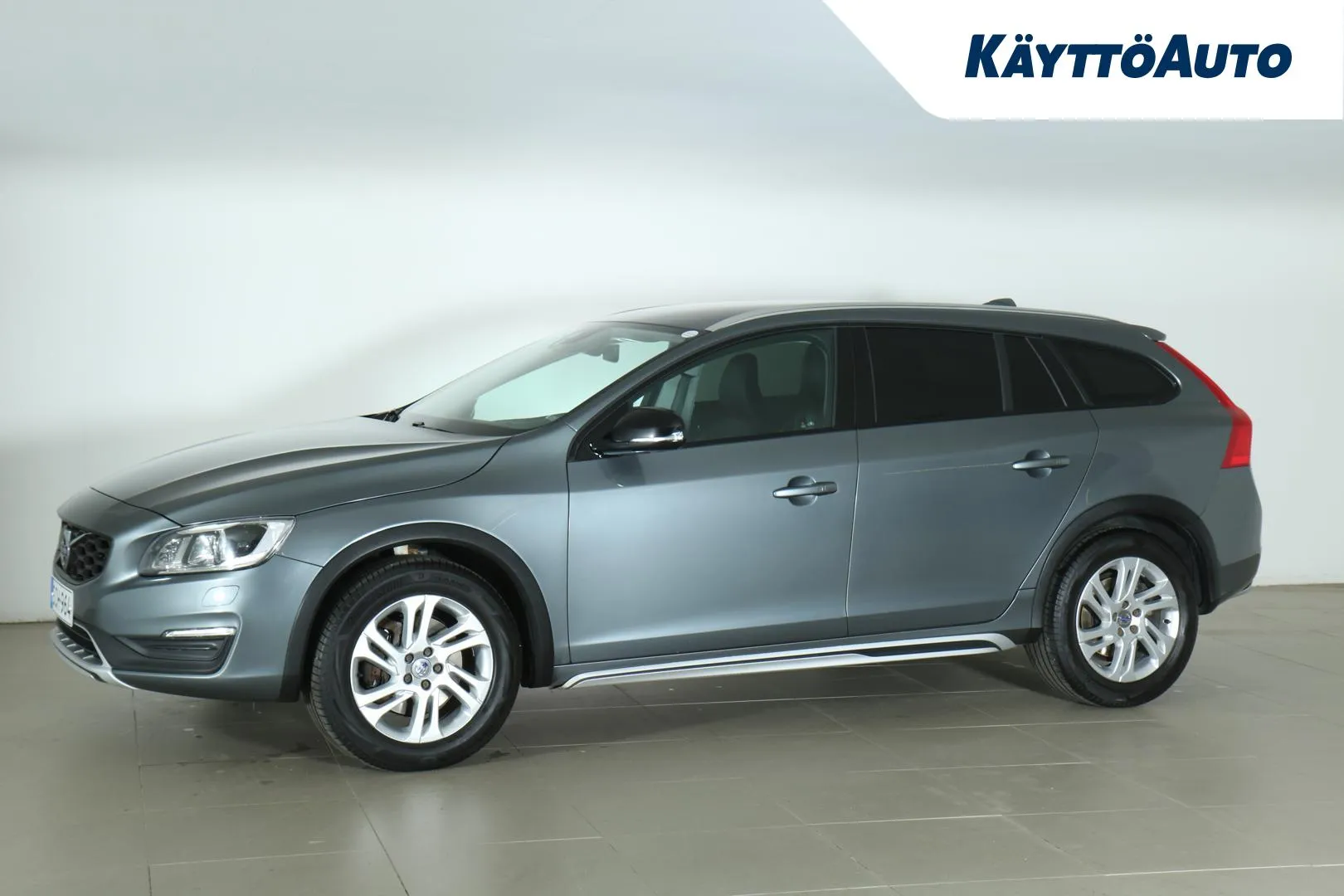 VOLVO V60 Cross Country SOH-964 carousel image