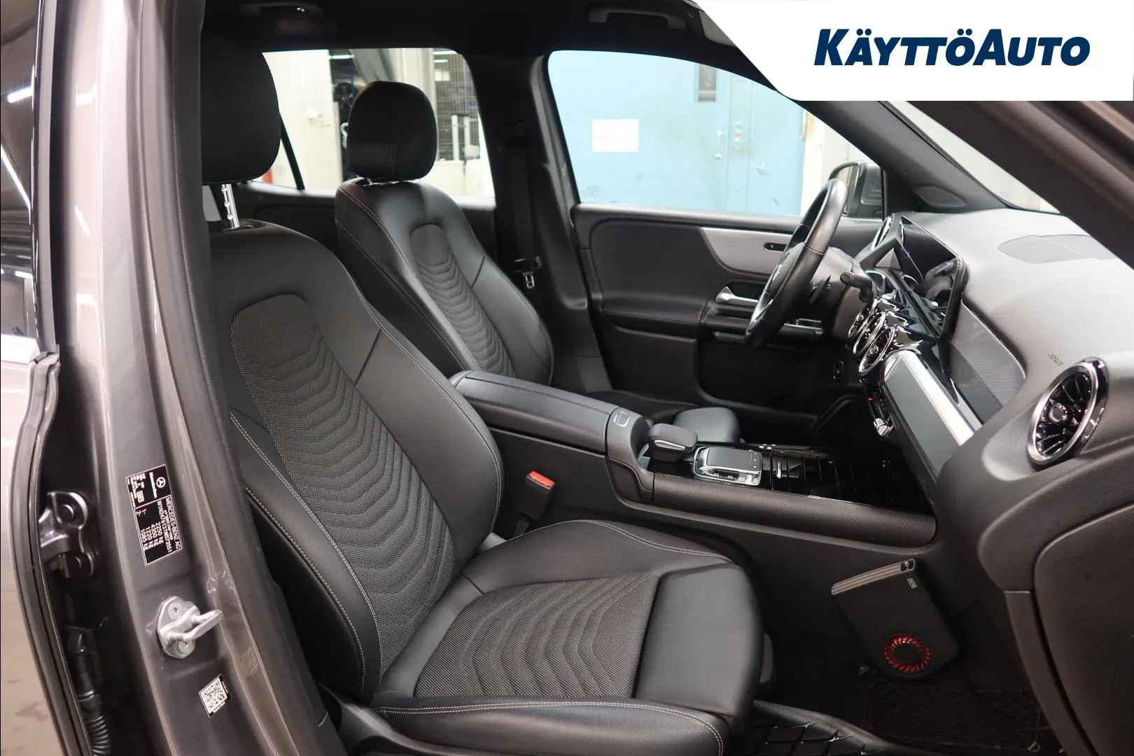 MERCEDES-BENZ GLB FPX-510 carousel image