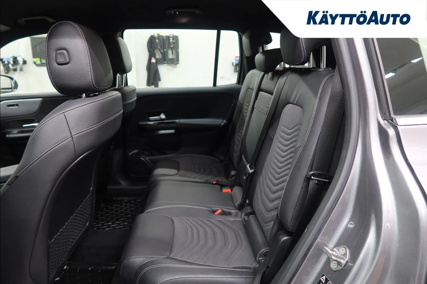 MERCEDES-BENZ GLB FPX-510 carousel image