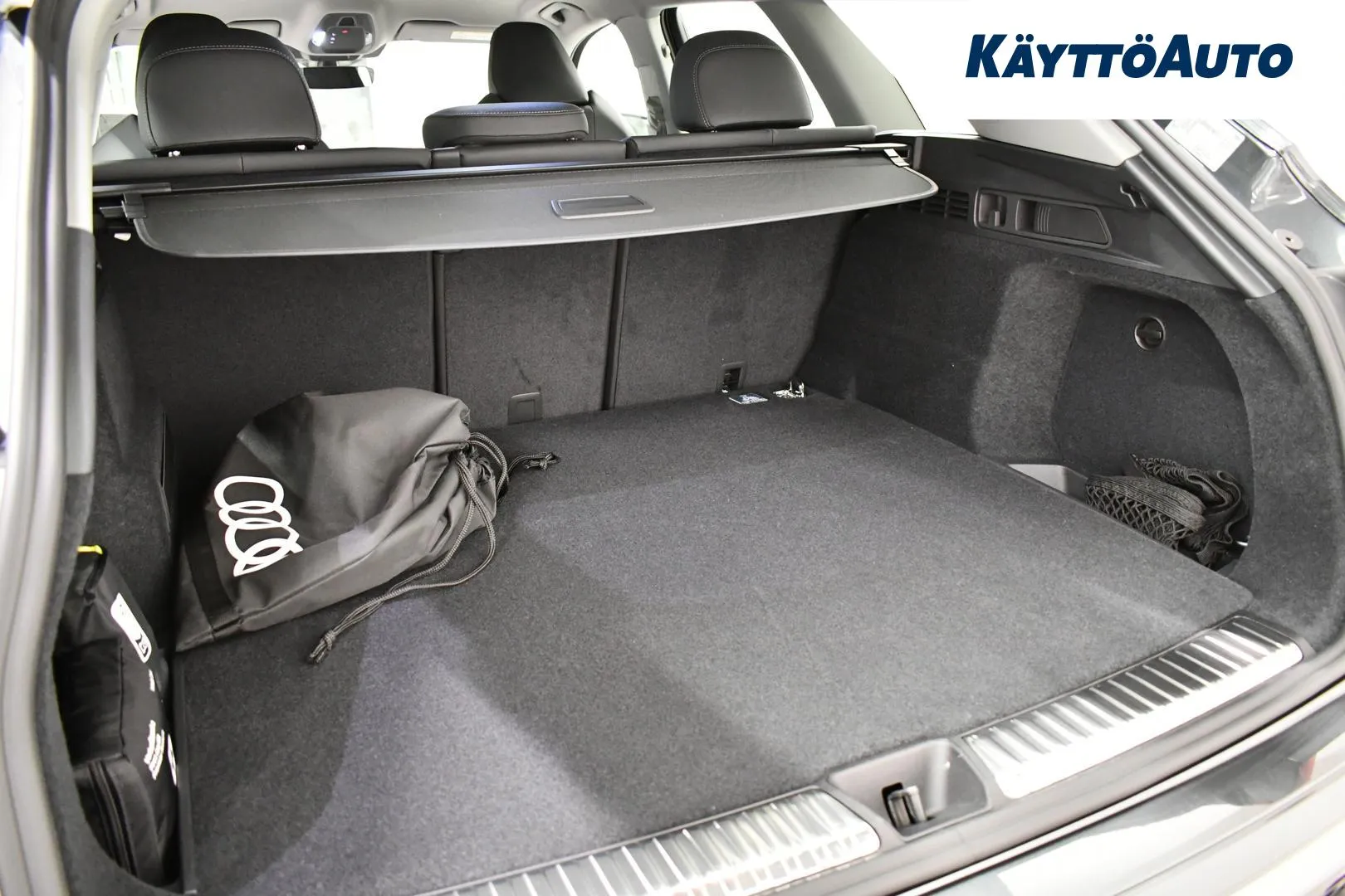 Audi Q5 EVS-731 carousel image