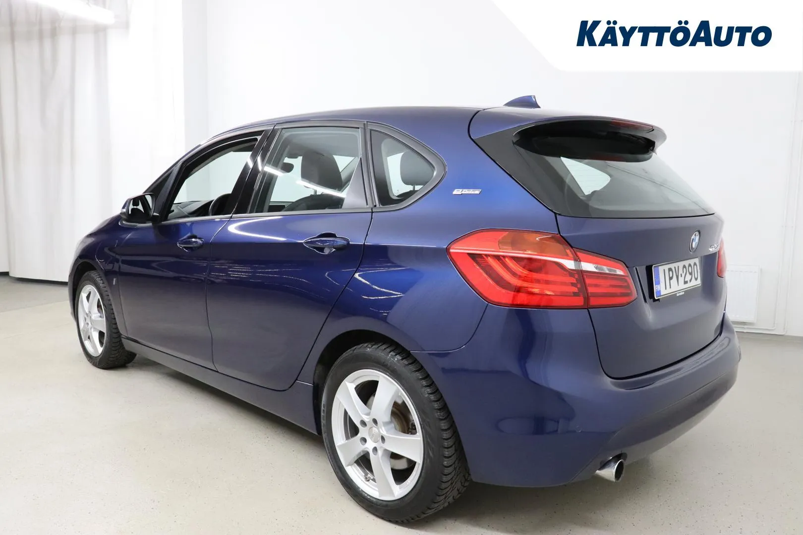 BMW 225 IPV-290 carousel image