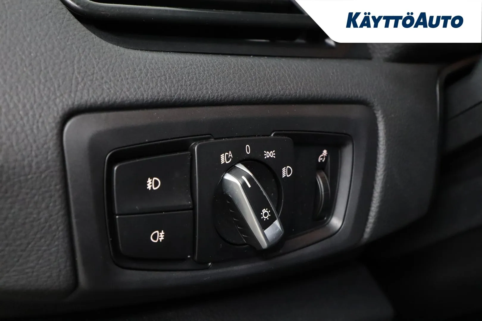 BMW 225 IPV-290 carousel image