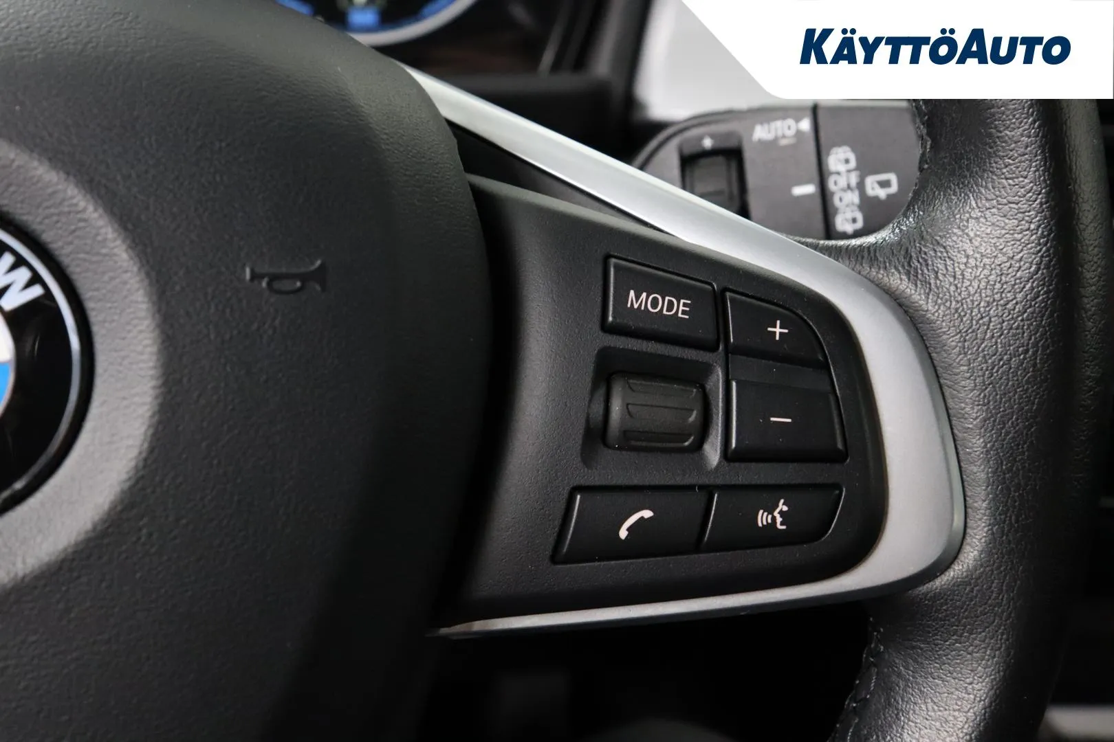 BMW 225 IPV-290 carousel image