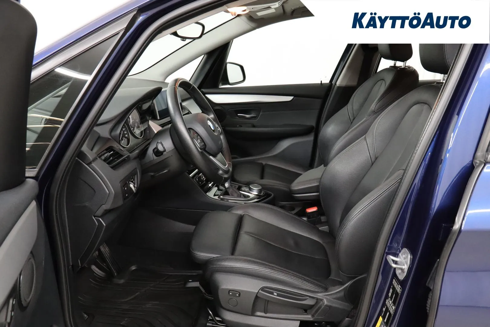 BMW 225 IPV-290 carousel image