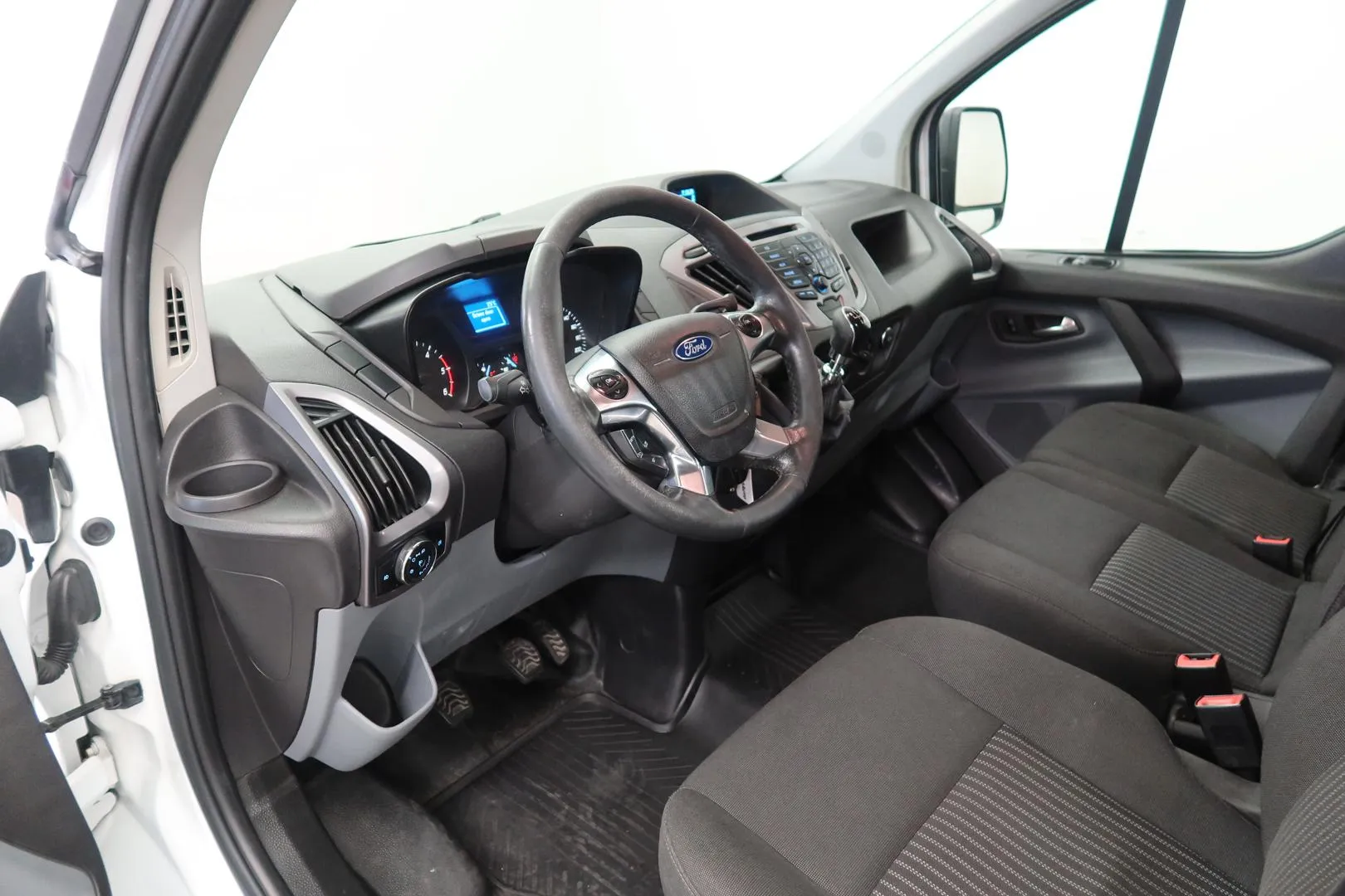 FORD Transit Custom GOE-216 carousel image