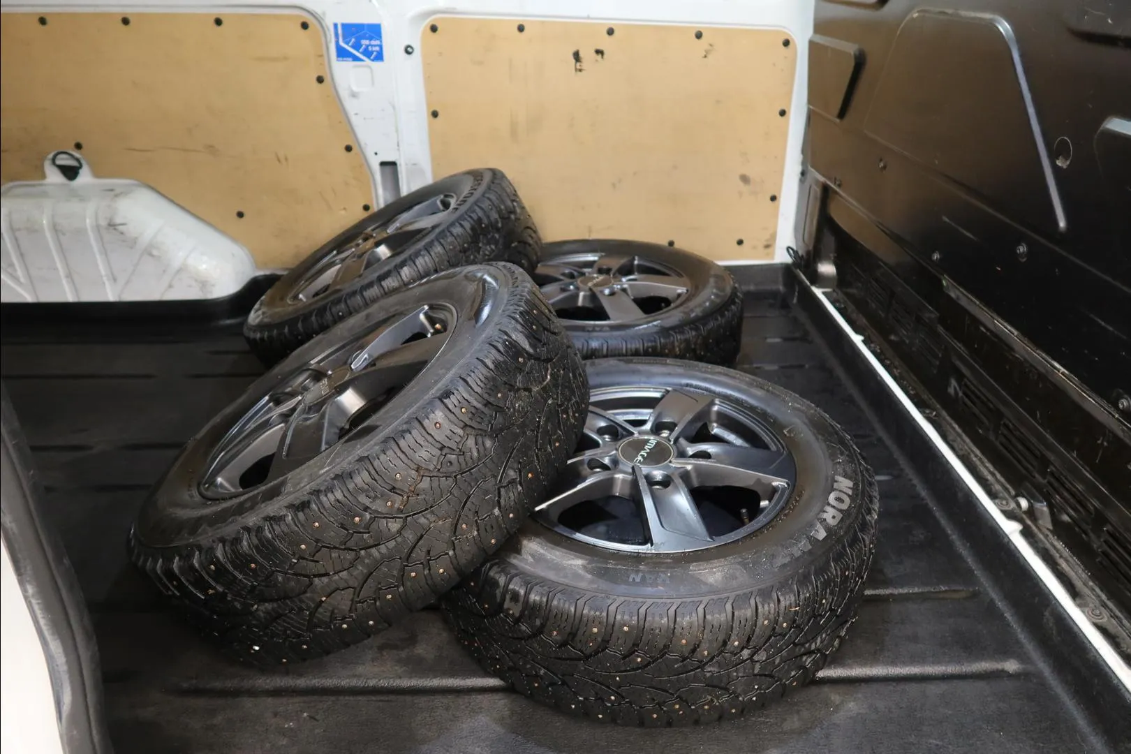 FORD Transit Custom GOE-216 carousel image