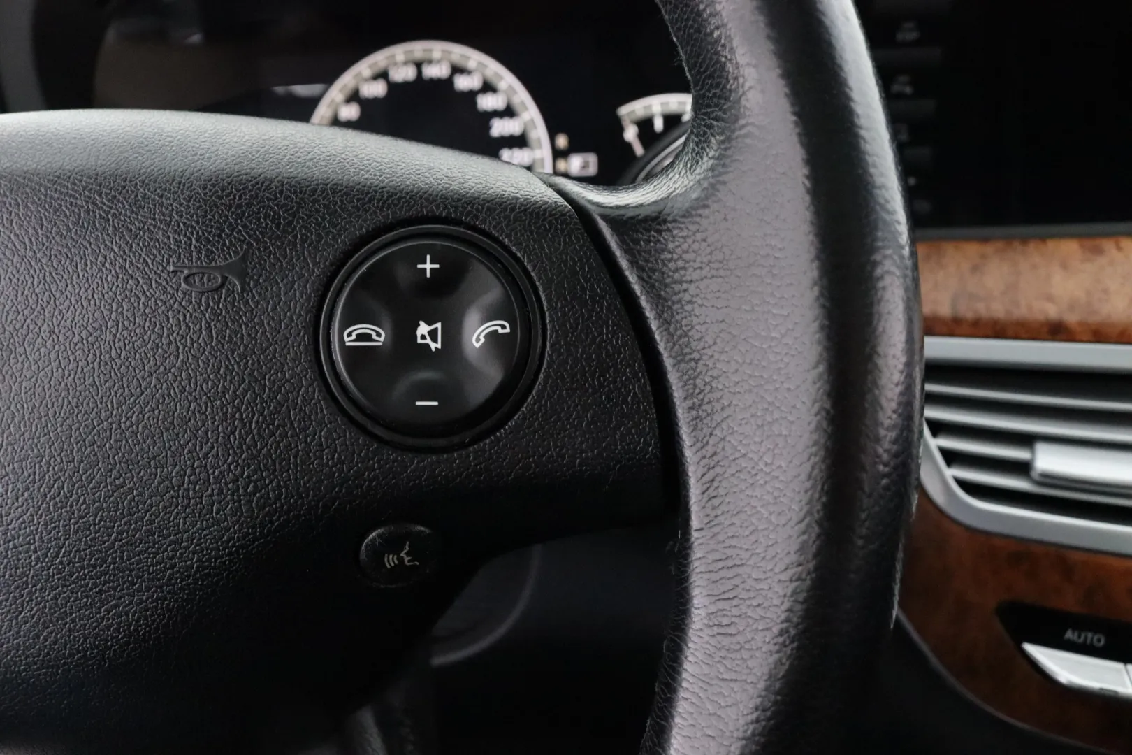 MERCEDES-BENZ S CKZ-121 carousel image