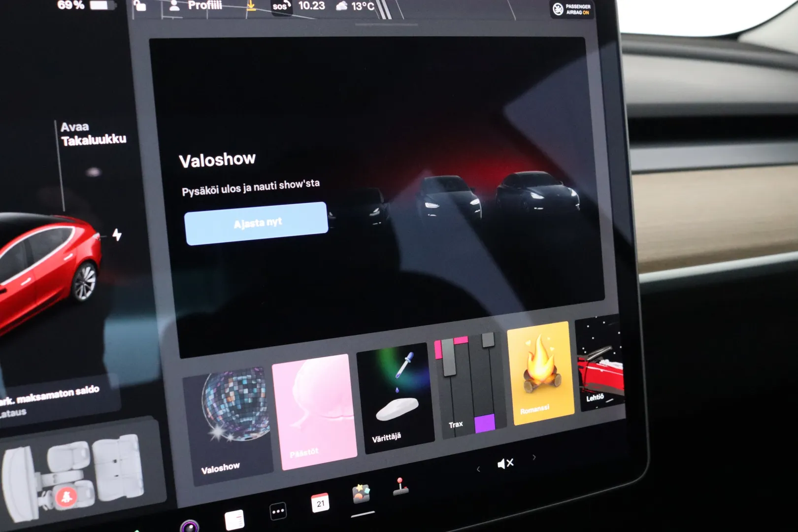 TESLA Model 3 YXF-640 carousel image