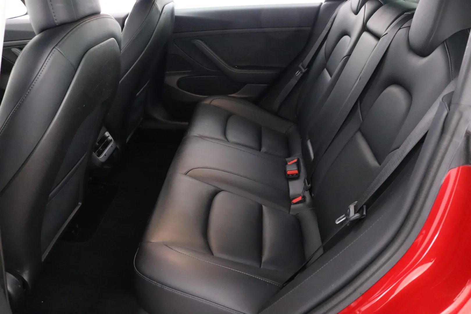 TESLA Model 3 YXF-640 carousel image