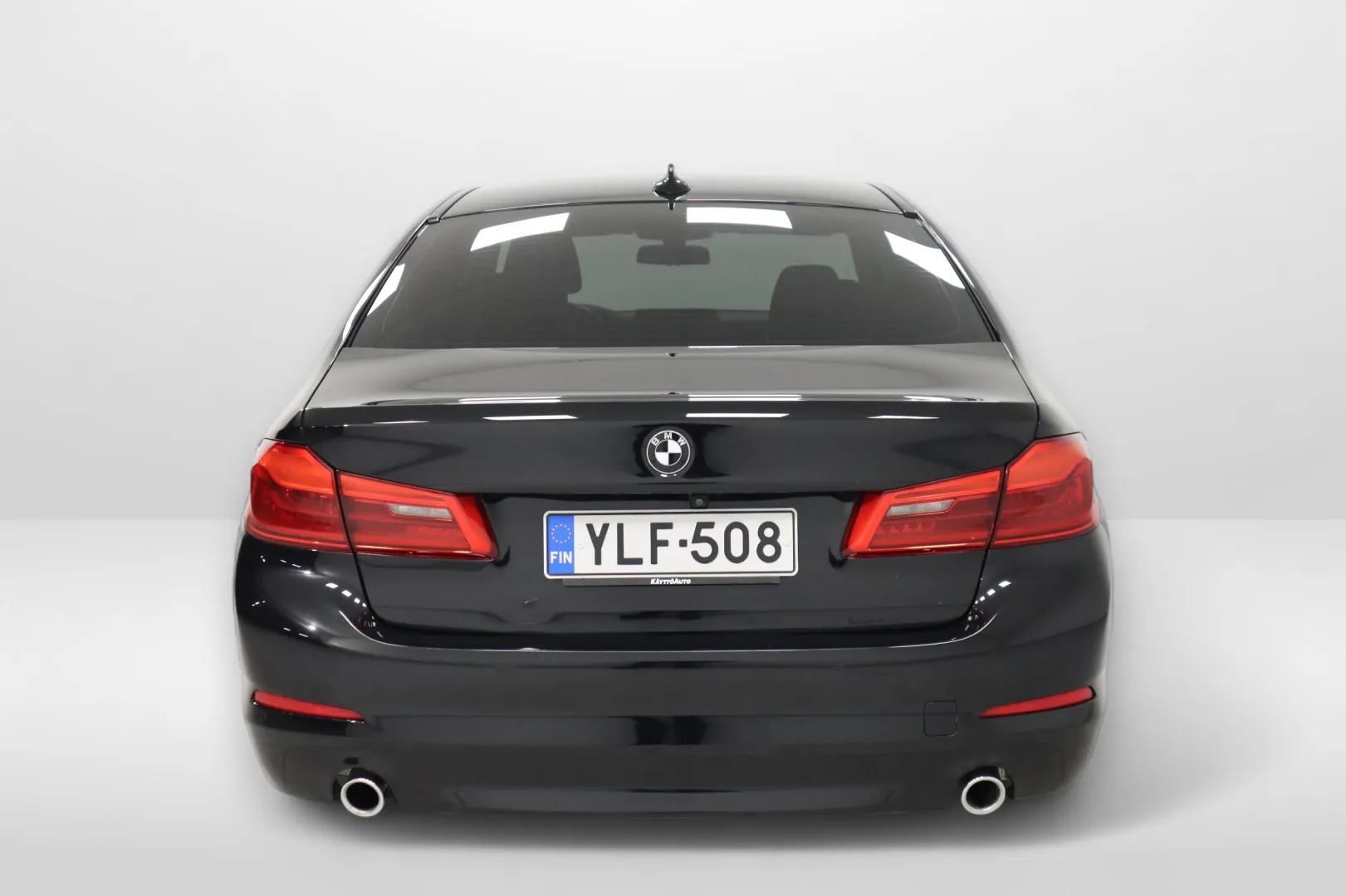 BMW 530 YLF-508 carousel image