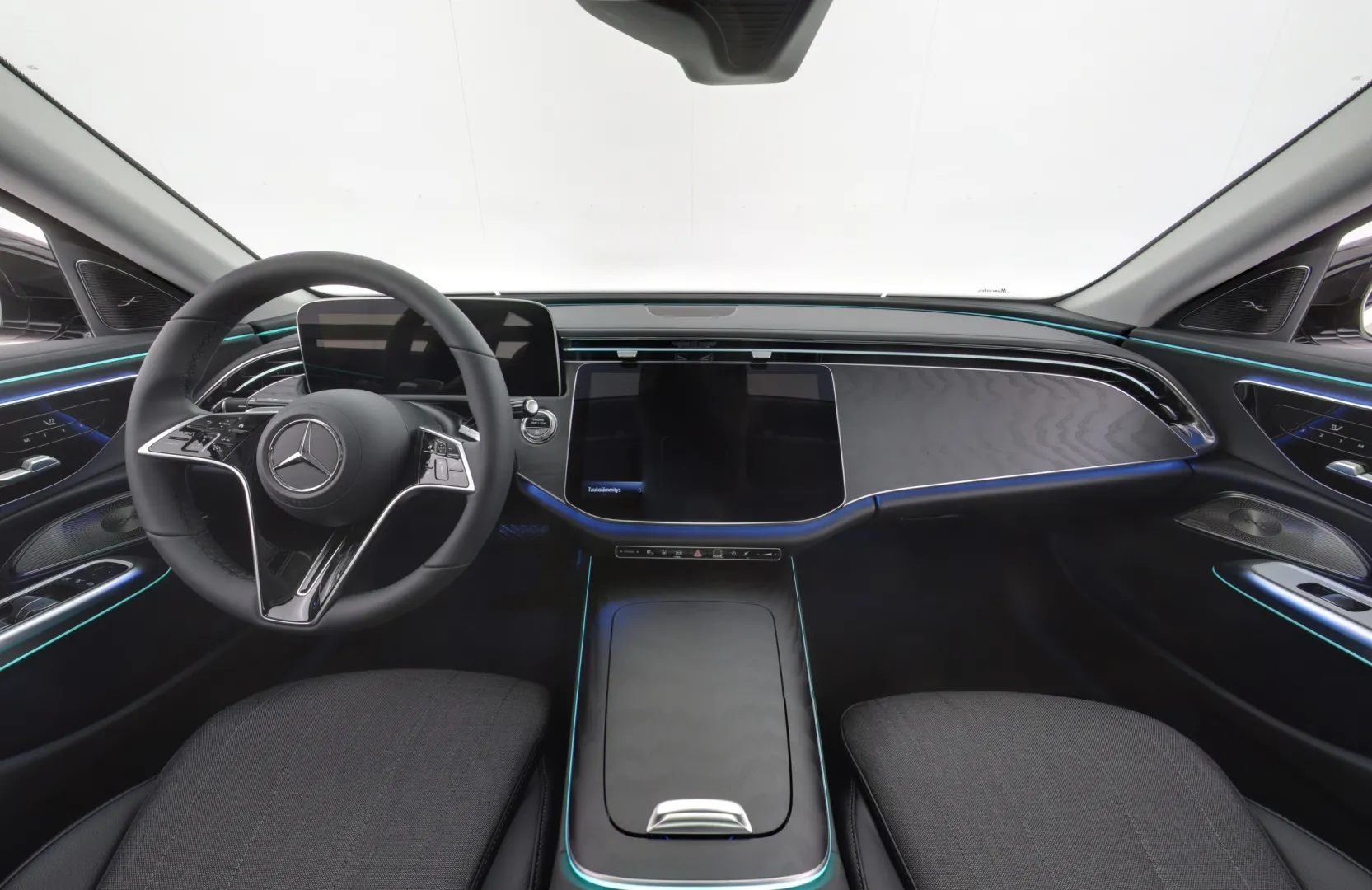 Mercedes-Benz E ISV-209 carousel image
