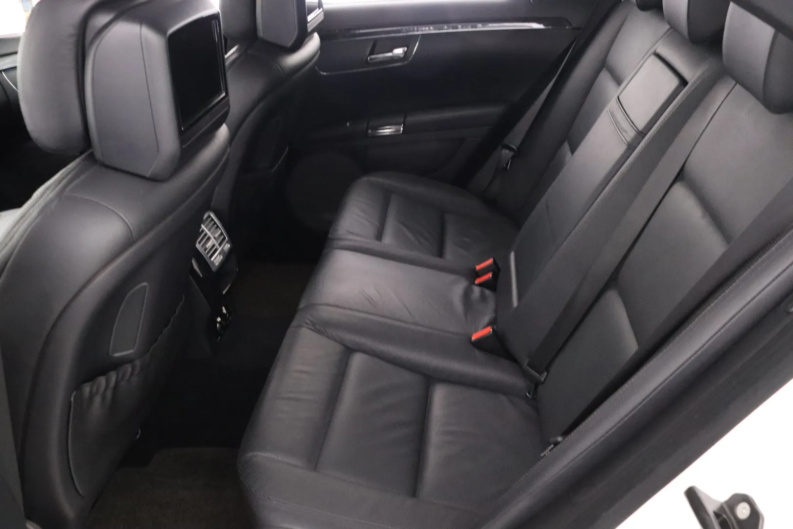 MERCEDES-BENZ S XVT-156 carousel image