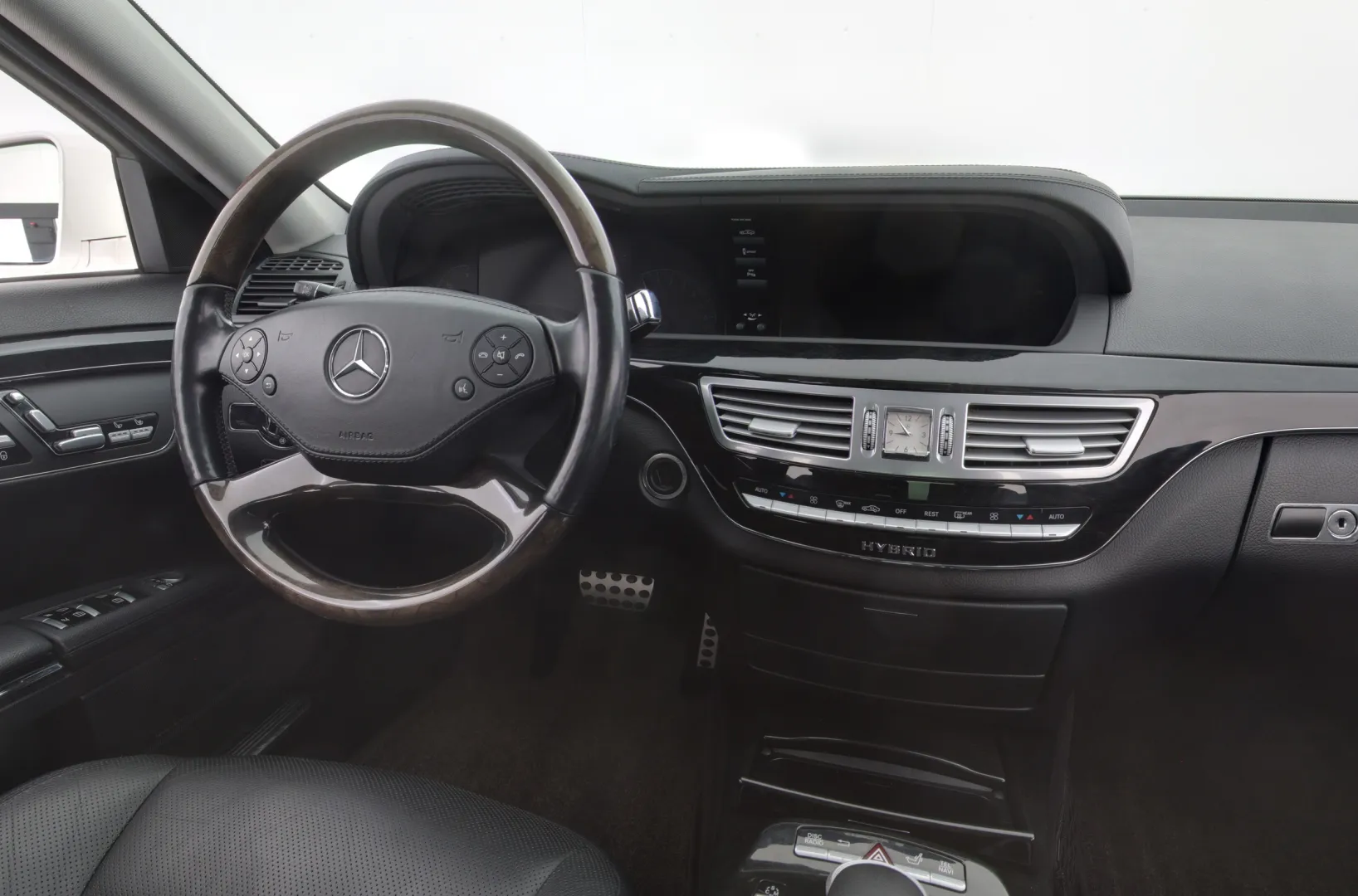 MERCEDES-BENZ S XVT-156 carousel image