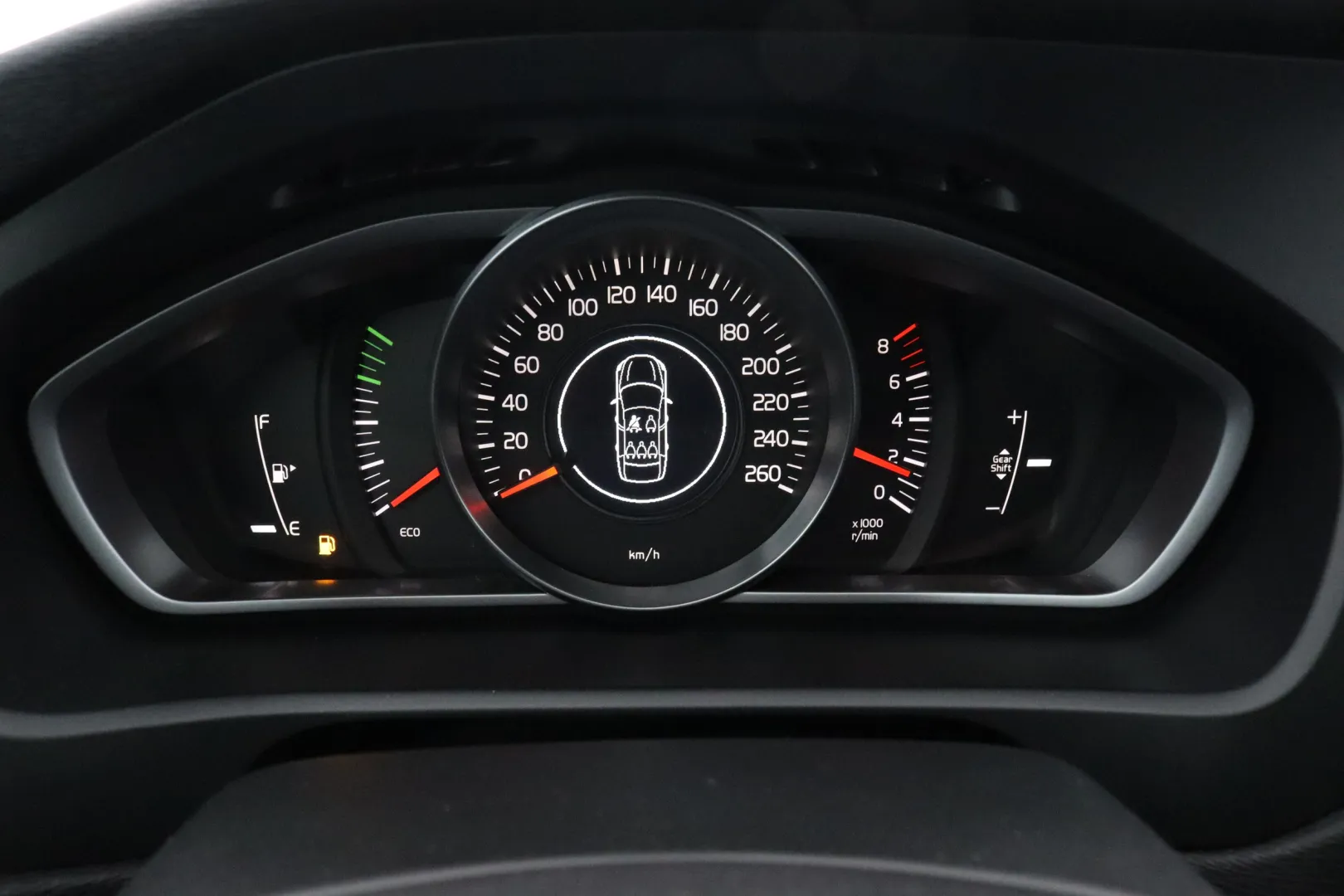 VOLVO V40 XVL-547 carousel image