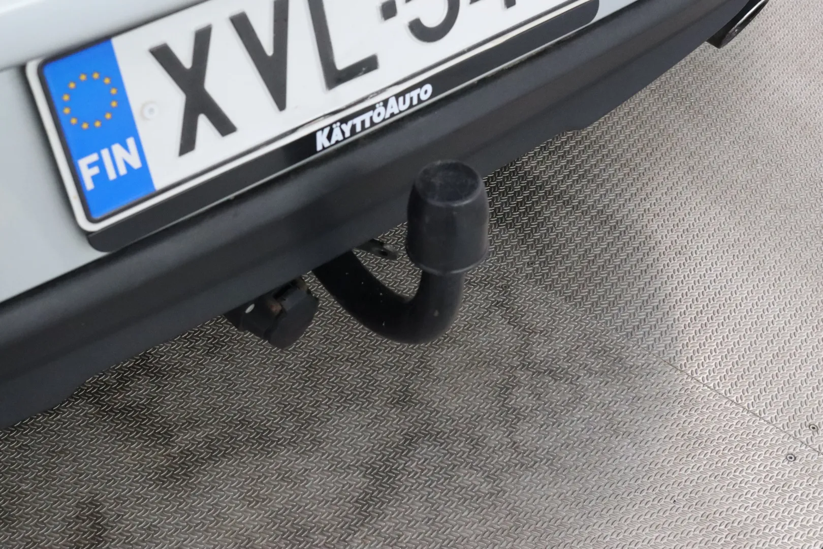 VOLVO V40 XVL-547 carousel image