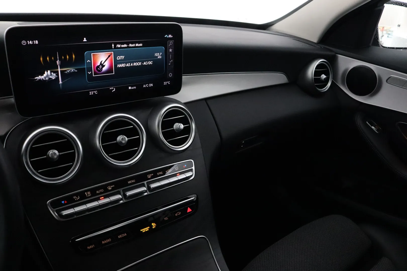 MERCEDES-BENZ C OXP-977 carousel image