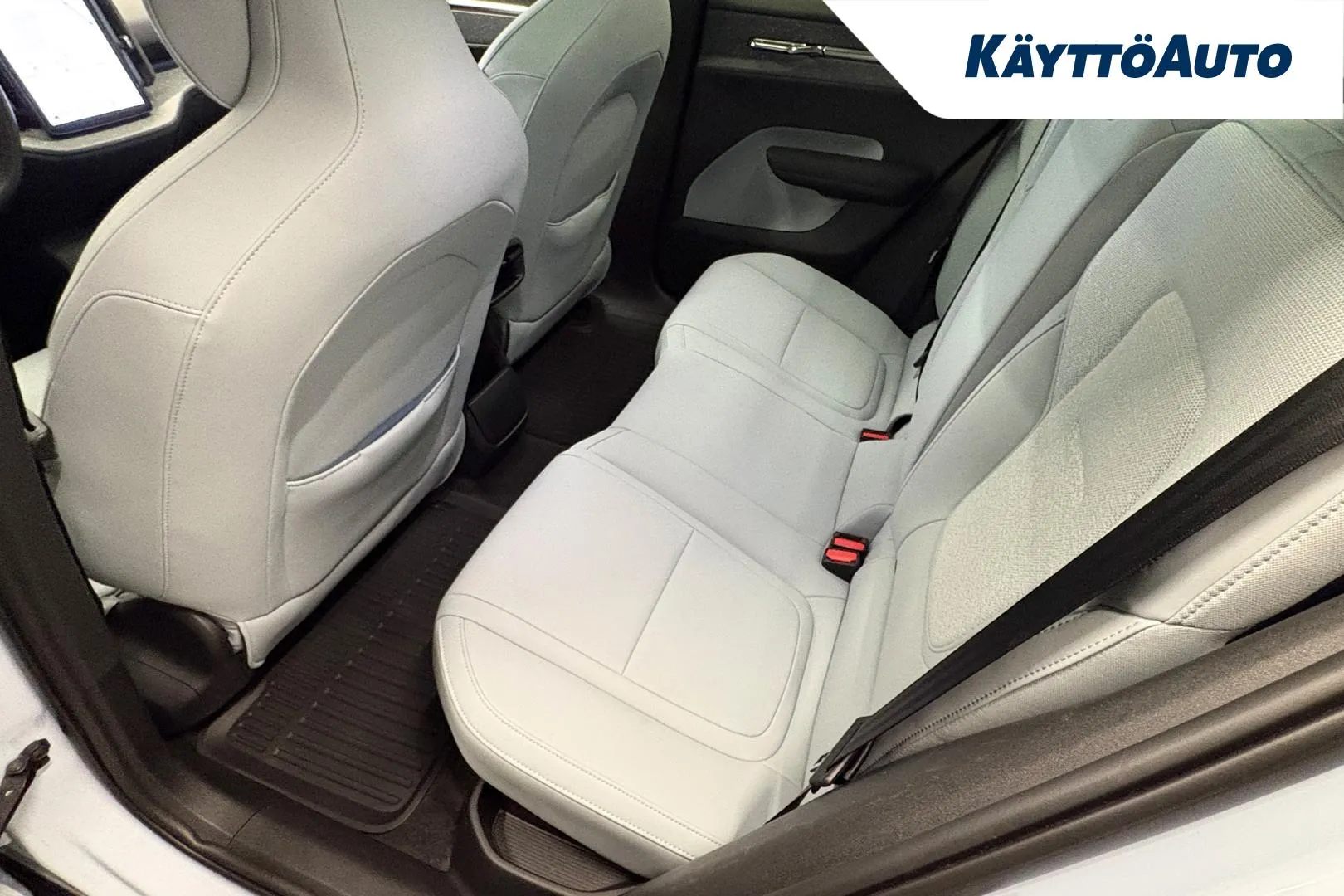 VOLVO EX30 GRM-662 carousel image