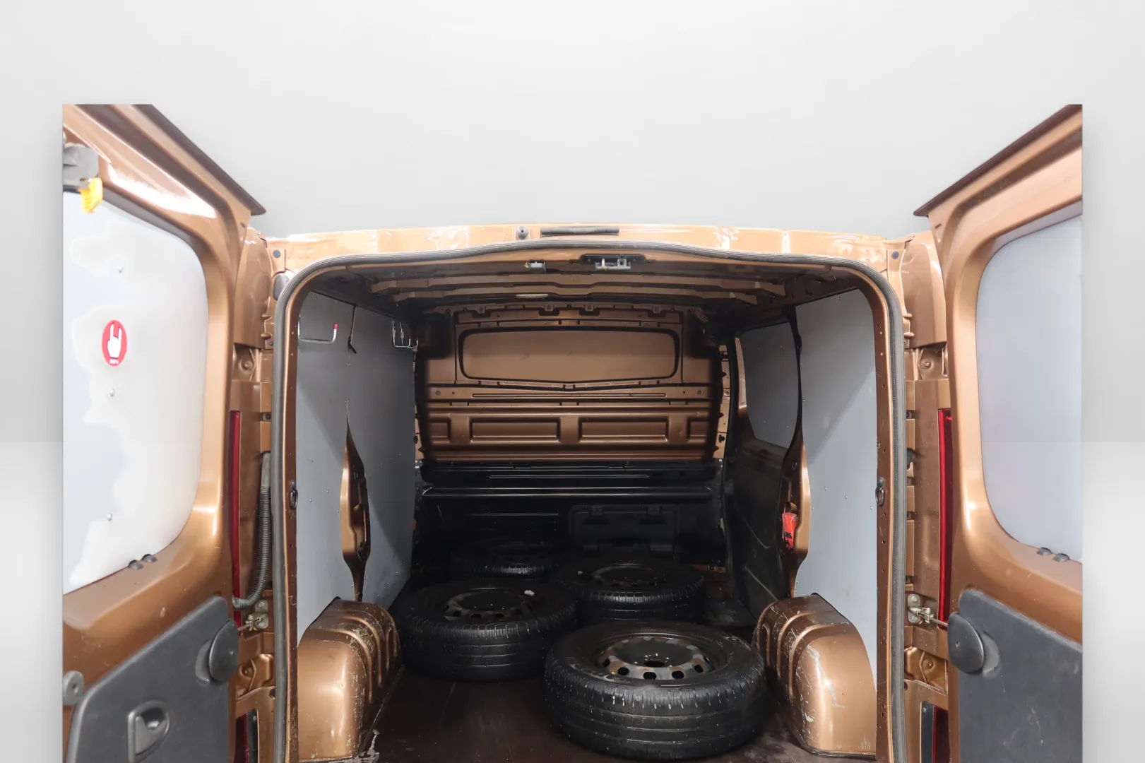 NISSAN NV300 NKR-924 carousel image