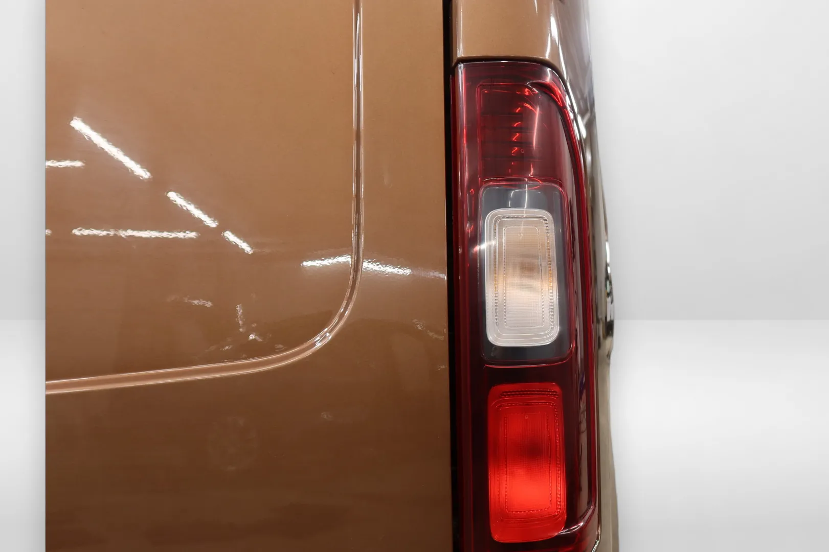 NISSAN NV300 NKR-924 carousel image