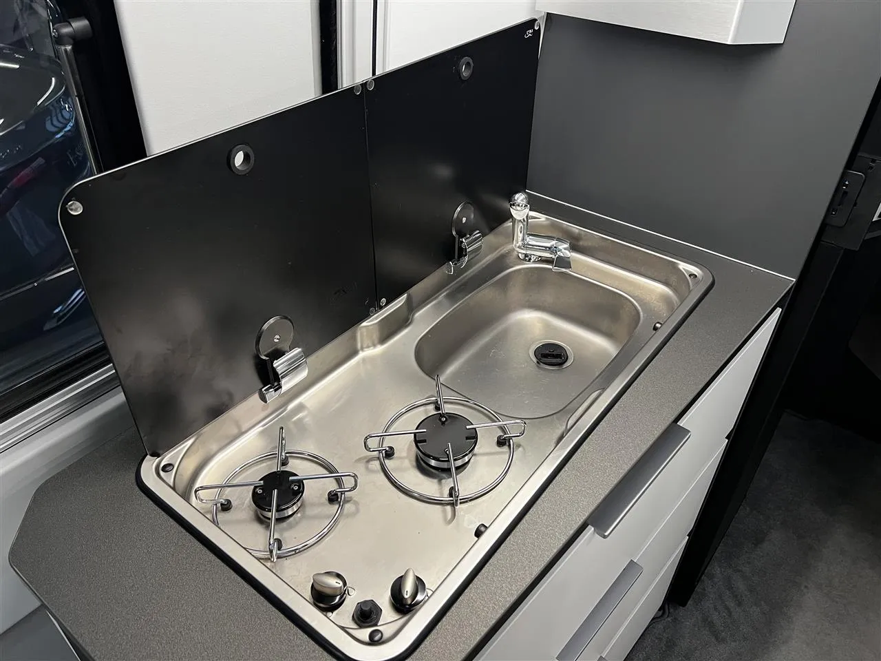 Adria TWIN SUPREME NLU-296 carousel image