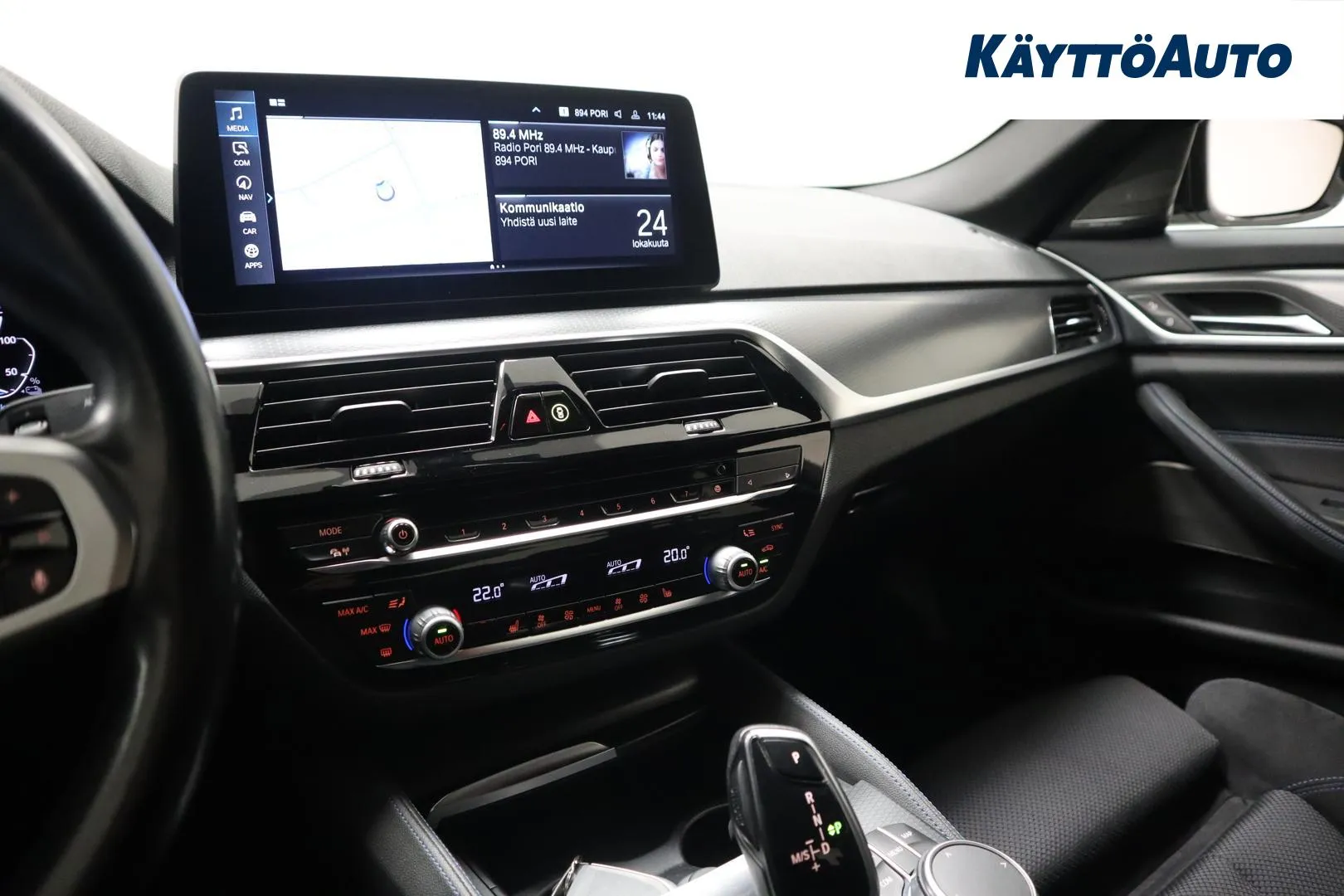 BMW 530 KUA-749 carousel image