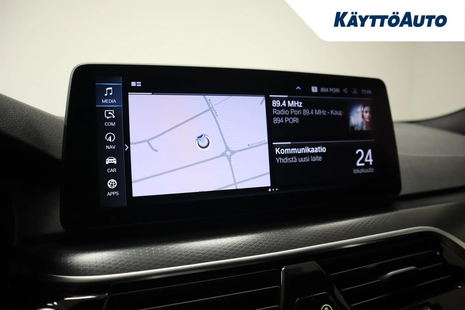 BMW 530 KUA-749 carousel image