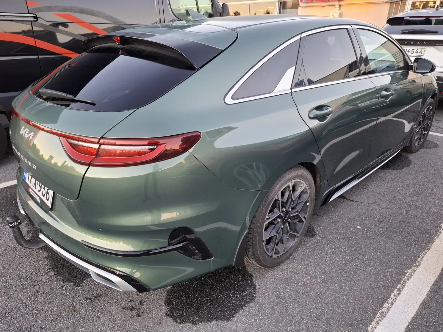 KIA ProCeed YKX-936 carousel image