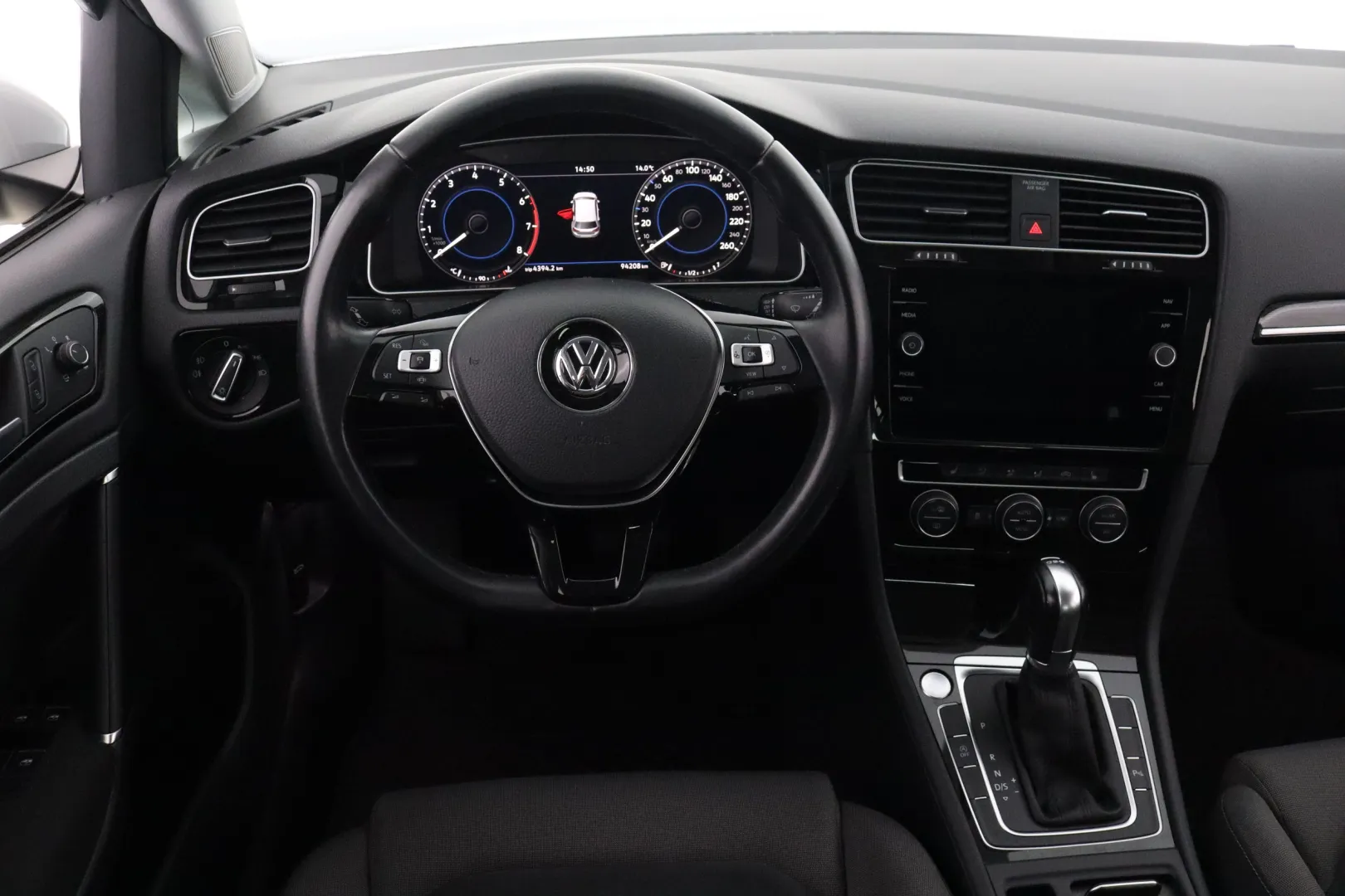 VOLKSWAGEN Golf FNZ-968 carousel image