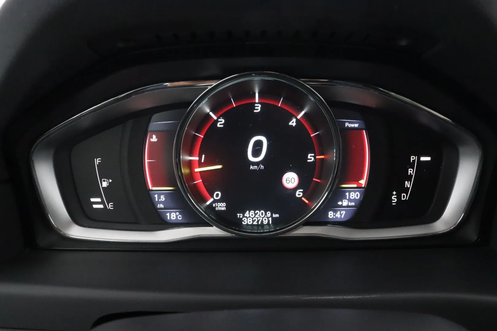 VOLVO XC70 OUS-871 carousel image
