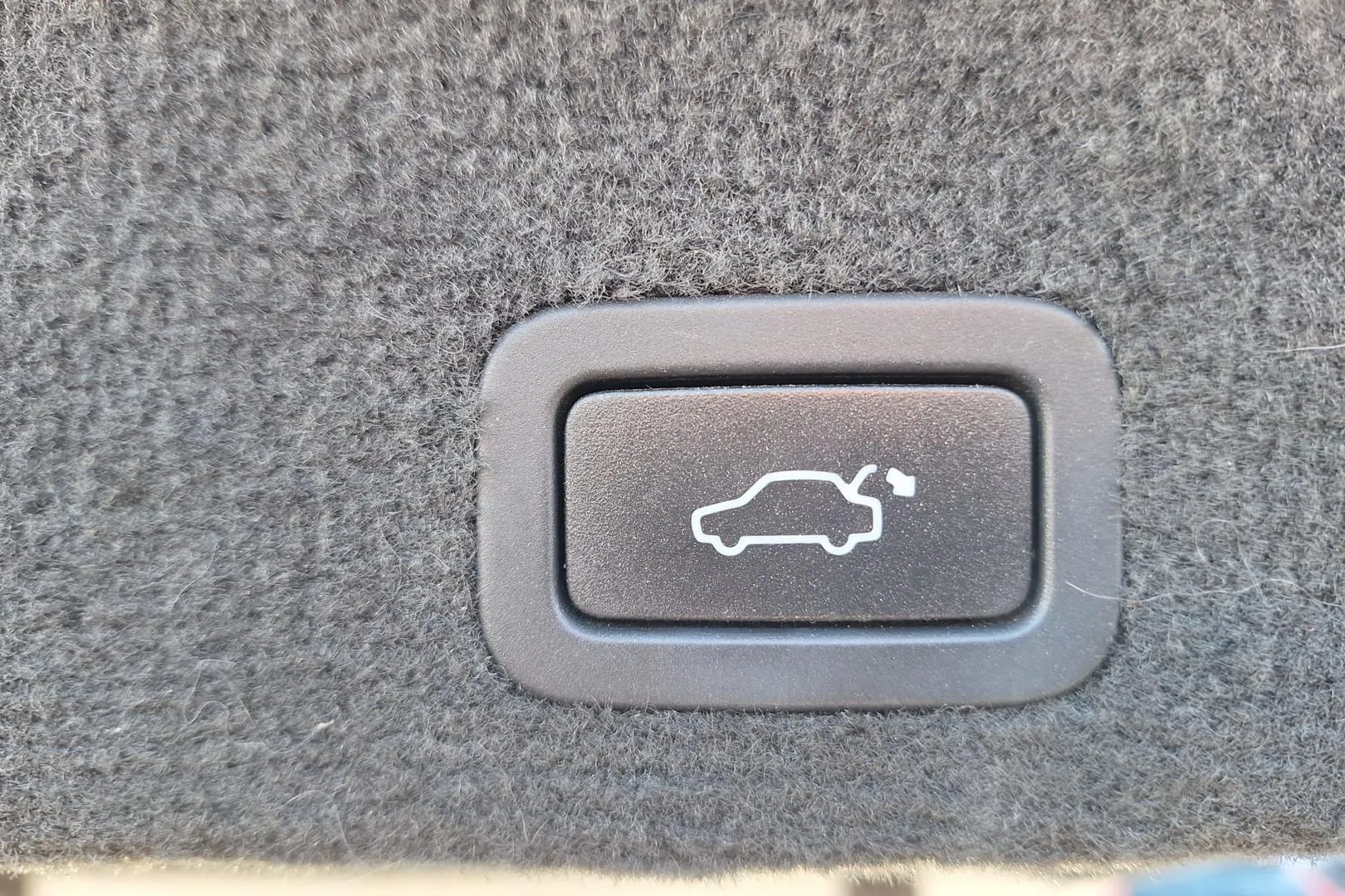 VOLVO XC70 OUS-871 carousel image