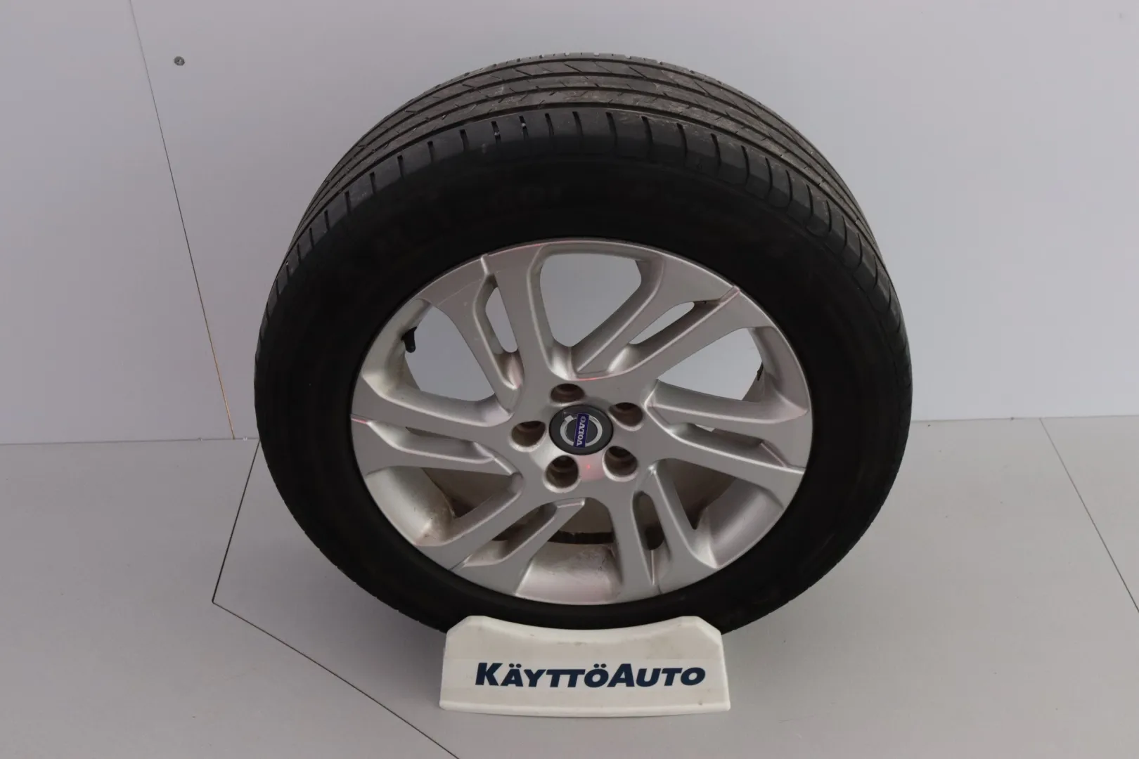 VOLVO XC70 OUS-871 carousel image