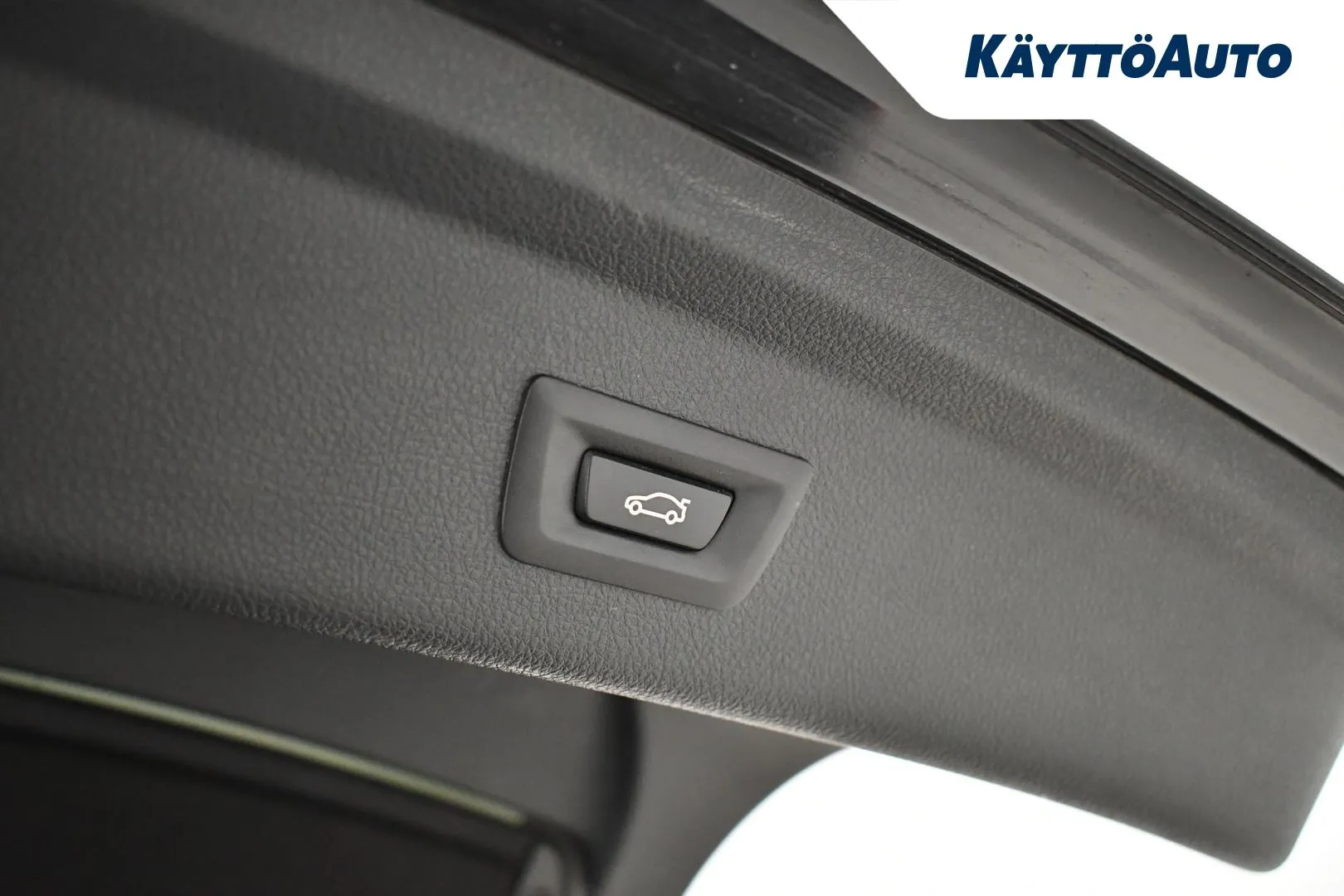 BMW 320 Gran Turismo MNK-309 carousel image