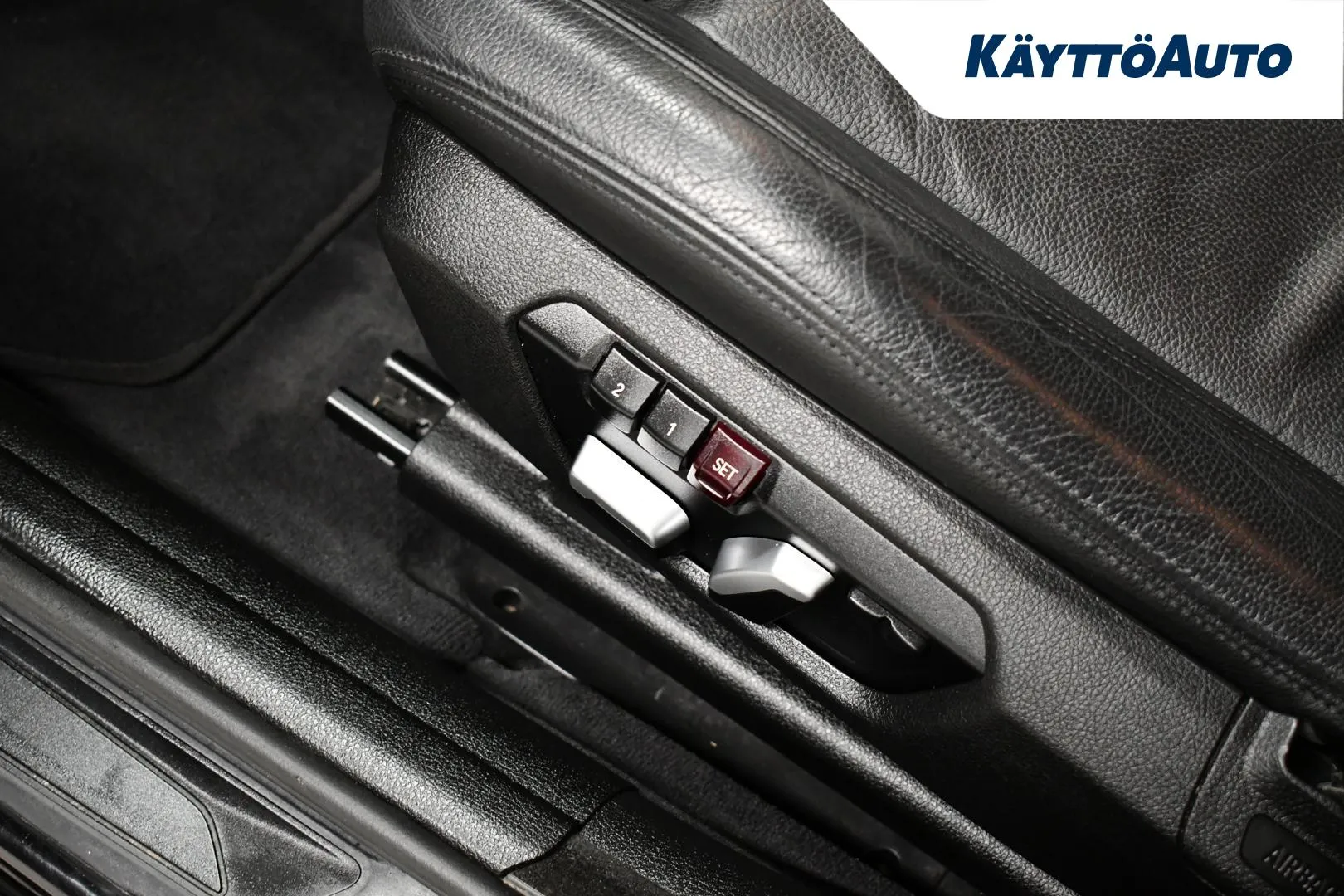 BMW 320 Gran Turismo MNK-309 carousel image