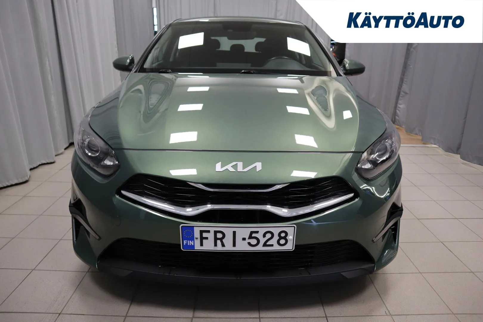 KIA Ceed FRI-528 carousel image