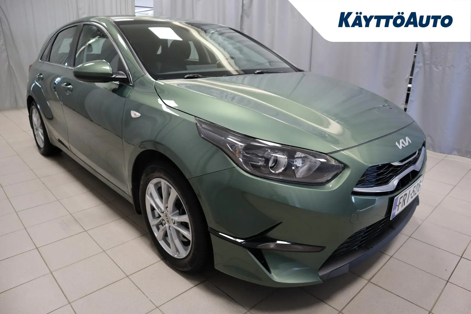 KIA Ceed FRI-528 carousel image