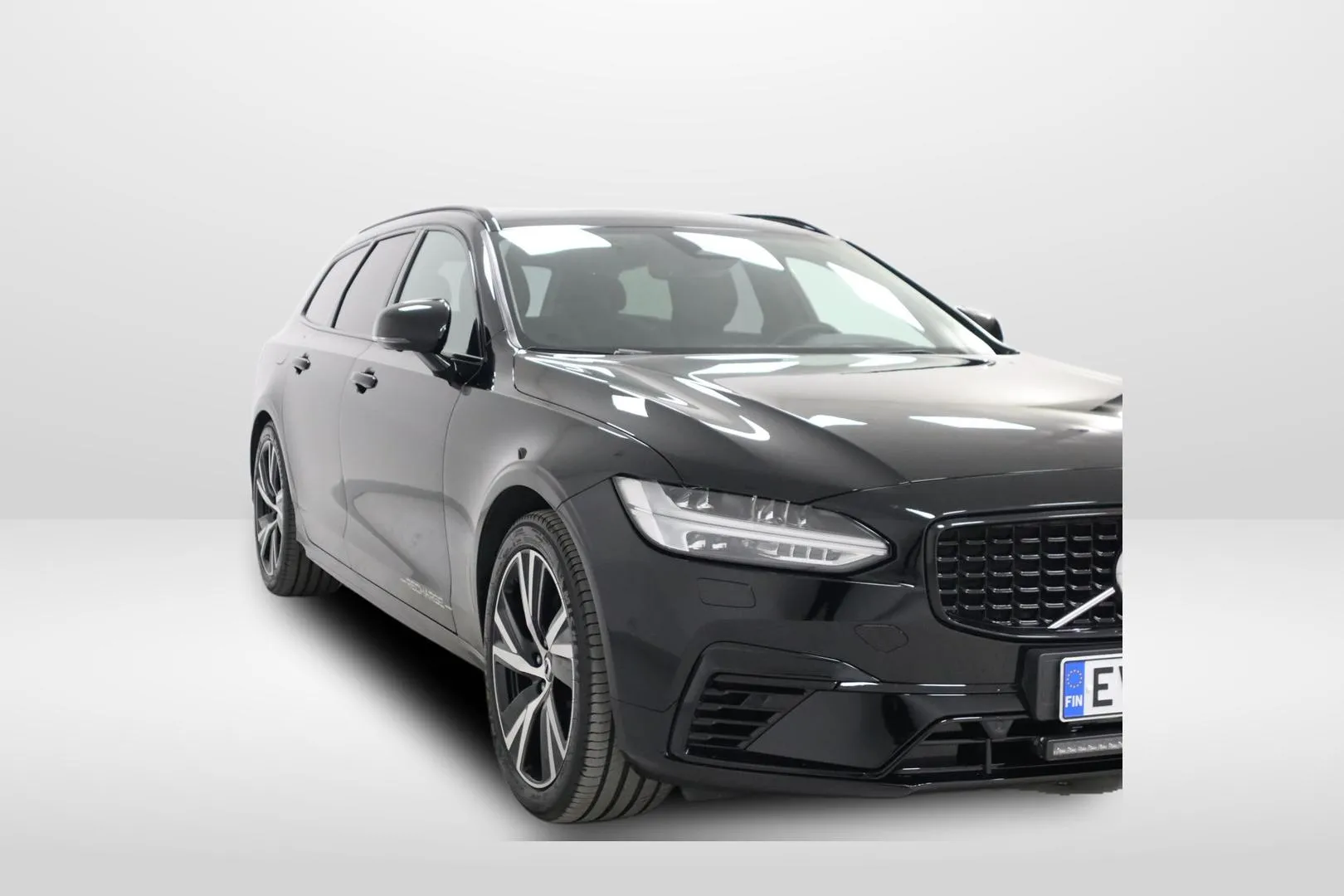 VOLVO V90 EVN-864 carousel image