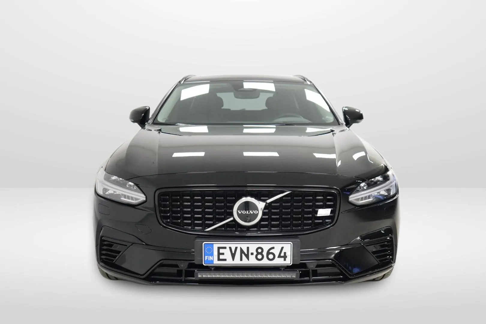 VOLVO V90 EVN-864 carousel image