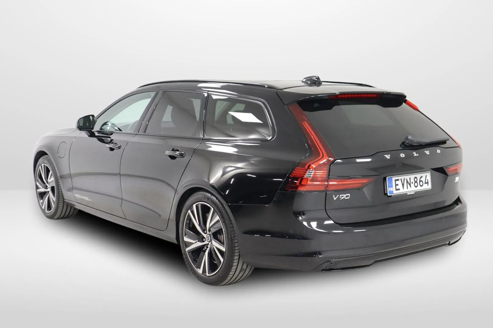 VOLVO V90 EVN-864 carousel image