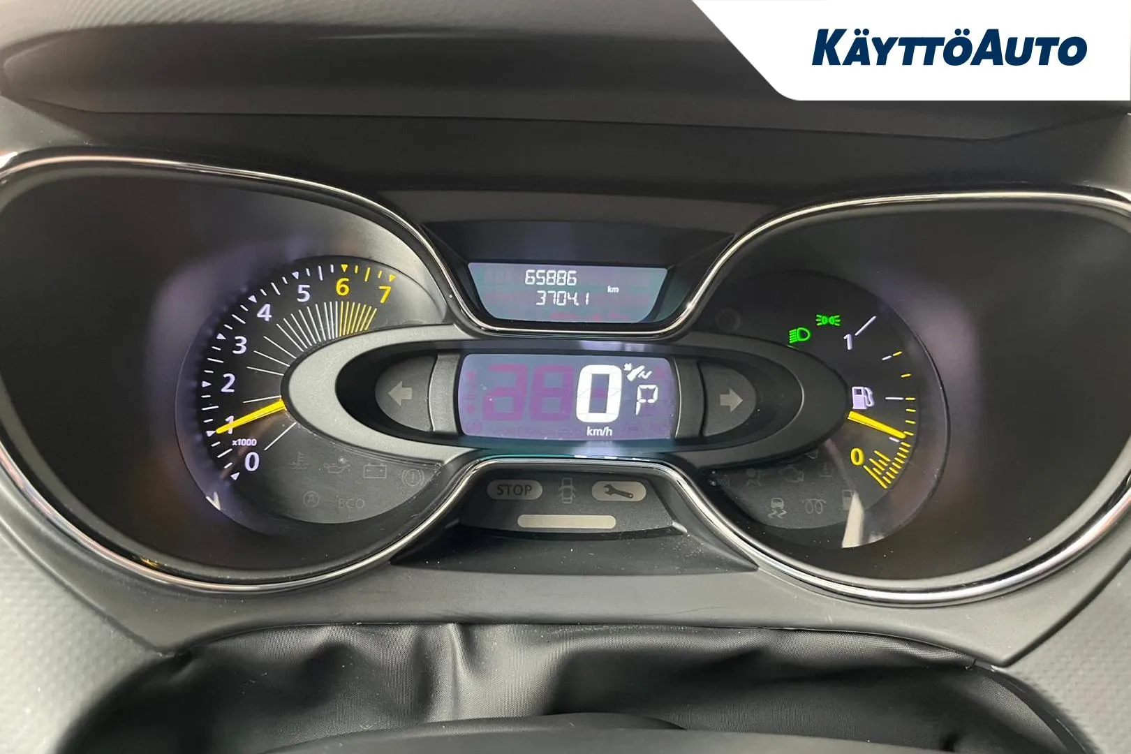 RENAULT Captur FLV-727 carousel image