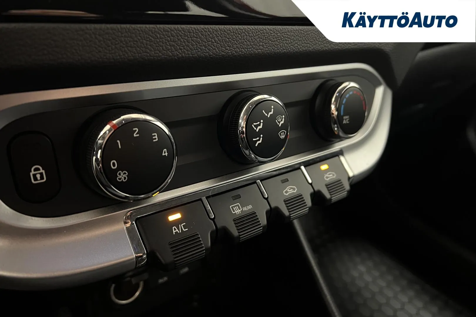KIA Rio OVC-571 carousel image