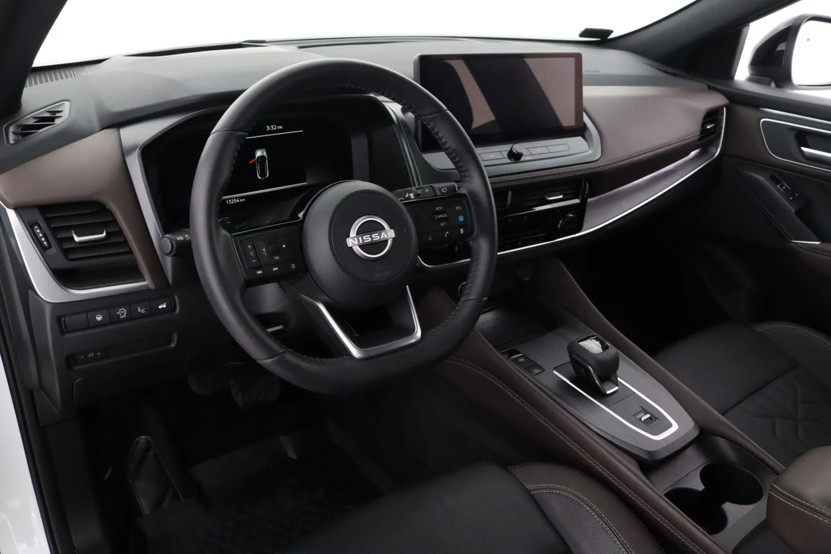 Nissan Qashqai KVX-371 carousel image
