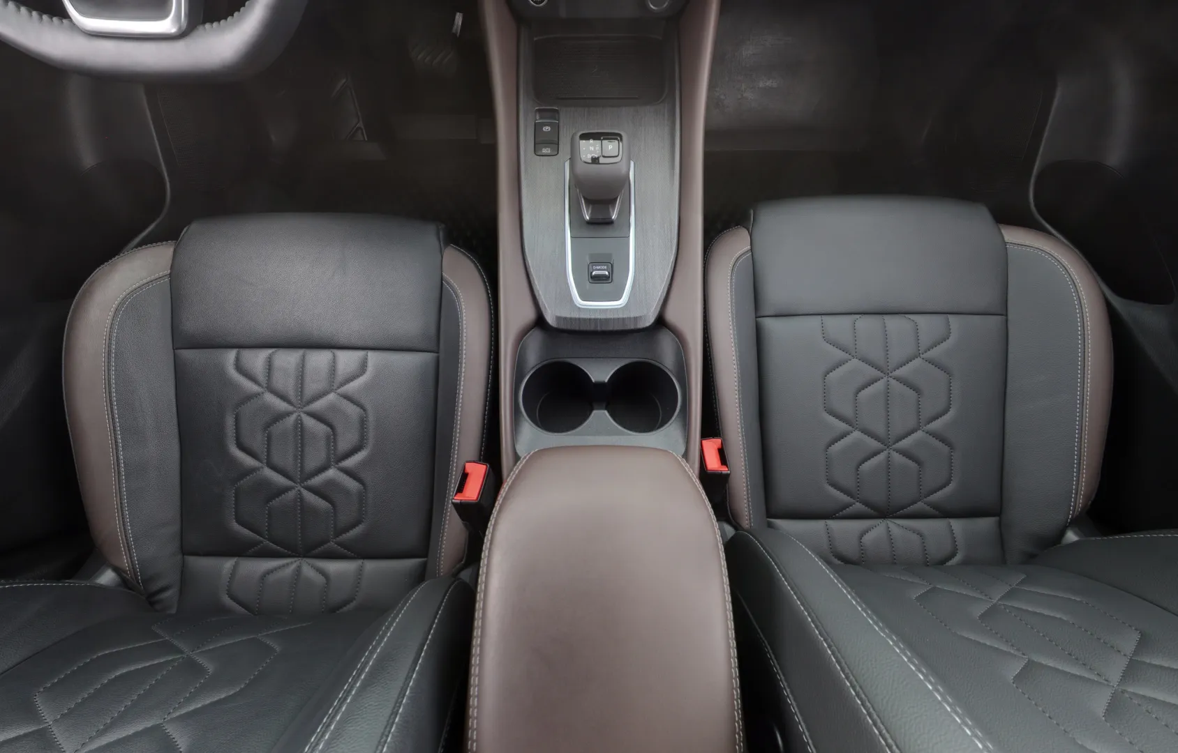 Nissan Qashqai KVX-371 carousel image