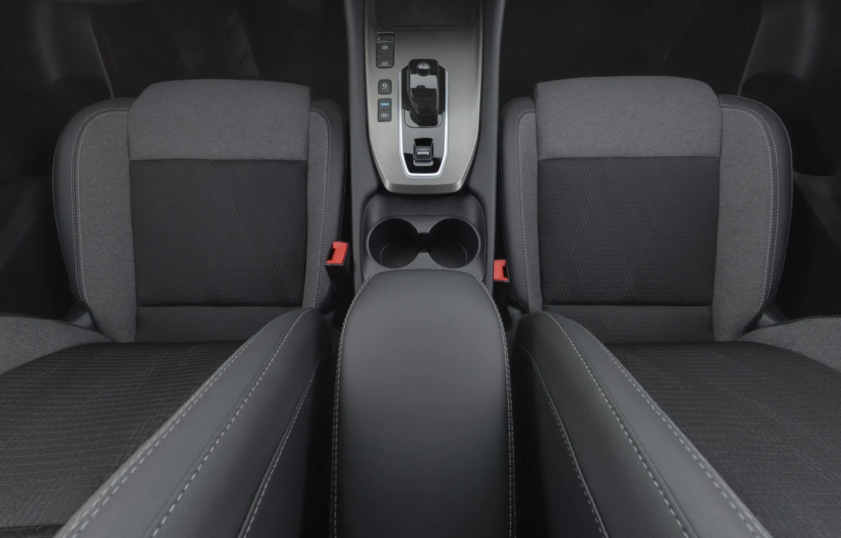 Nissan Qashqai ISV-114 carousel image