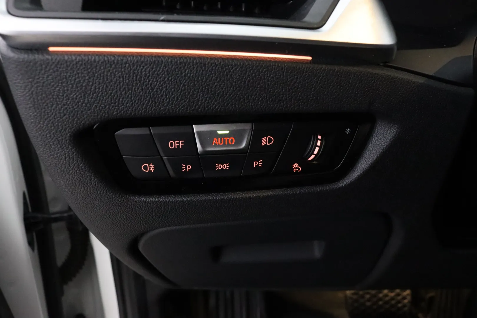 BMW 320 FPR-432 carousel image