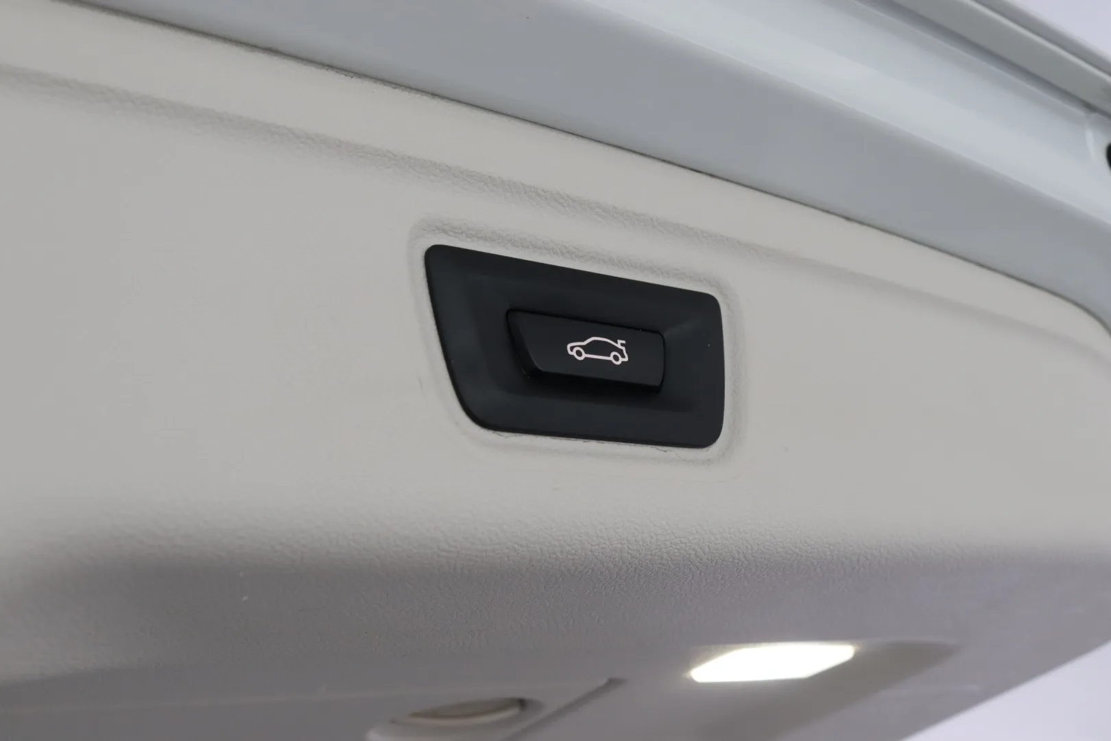 BMW 320 FPR-432 carousel image